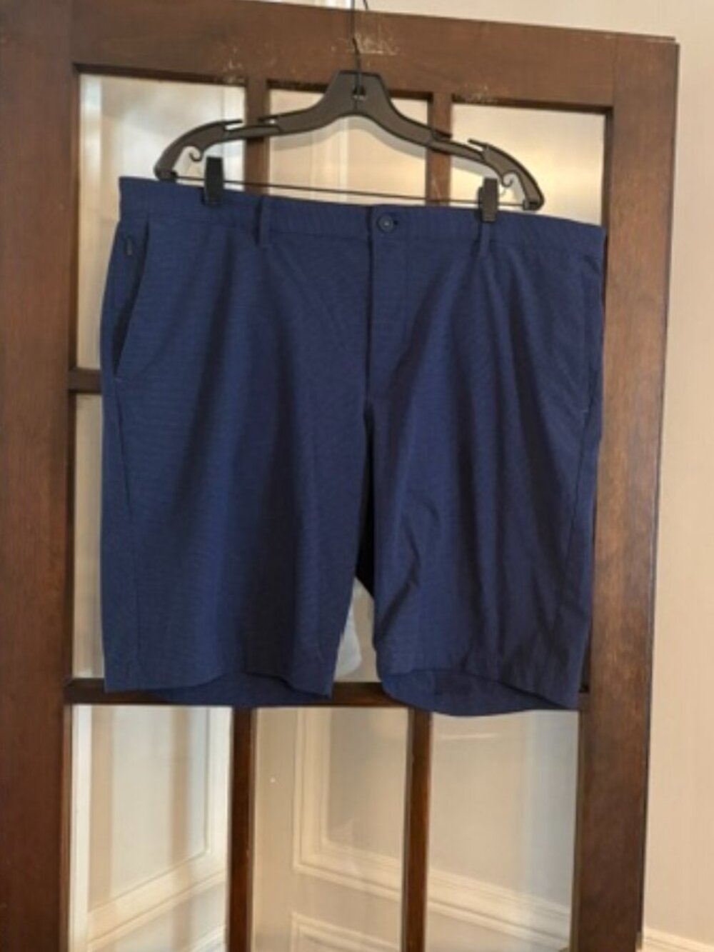 Tommy Bahama Navy Blue Golf Shorts, Size 42